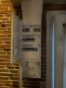 Photo de galerie - Remplacement tableau électrique 