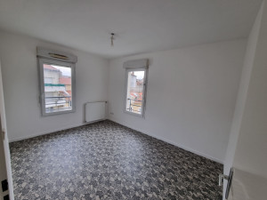 Photo de galerie - Dépose et pose du nouveau parquet pvc