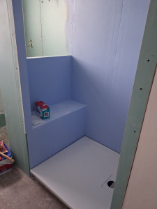 Photo de galerie - Construction de l'ossature métallique/ placo, étancheité d'une douche 