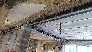 Photo de galerie - Pose de linteaux  et création  de faux plafond 