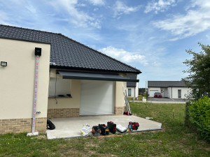 Photo de galerie - Pose d’un store banne