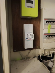 Photo de galerie - Changement de disjoncteur d'abonnés