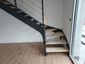 Photo de galerie - Pose escaliers intérieur...