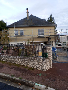 Photo de galerie - Réalisation d'un enduit de façade sur une maison 