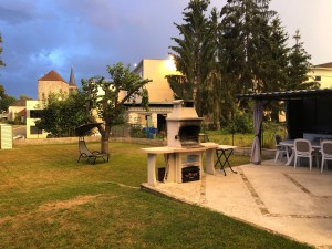 Photo de galerie - Création totale de la terrasse et montage du barbecue 