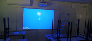 Photo de galerie - Pose vidéoprojecteur focal court 