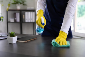 Photo de galerie - Entretien de la maison et travaux ménagers. 
Je propose des services de nettoyage : logements, terrasses,vitres,sols,murs. service sérieux et efficace.