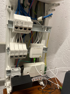 Photo de galerie - Installation et raccordement de tableau de communication