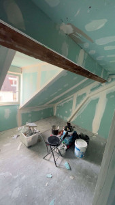 Photo de galerie - Joint placo d’un studio situé à Pau 