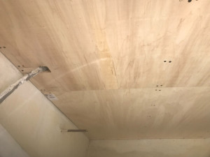 Photo de galerie - Réfection de plafond en contrplaqet
