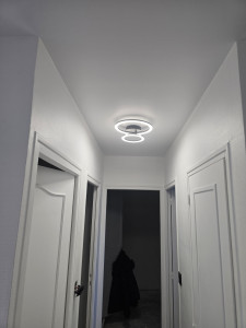 Photo de galerie - Peinture murs et plafond et portes et installation lumiere