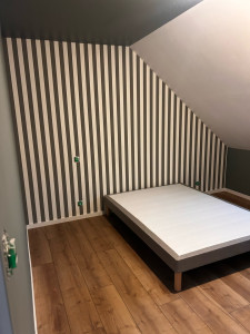 Photo de galerie - Réalisation chambre peinture + papier peint.