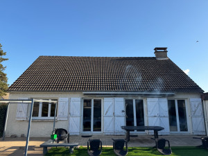 Photo de galerie - Nettoyage de toiture spécialisé 