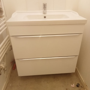 Photo de galerie - Pose meuble vasque 