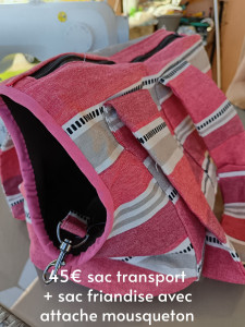 Photo de galerie - Réalisation d'un sac de transport pour petit chien et d'un sac de friandises 