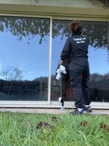 Photo de galerie - Nettoyage complet de baie vitrée