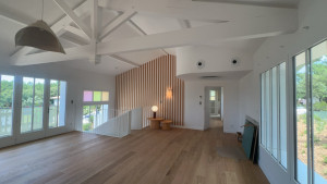 Photo de galerie - Peinture et tapisserie chez un particulier + escalier béton ciré 