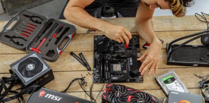 Photo de galerie - Assemblage des composants informatique