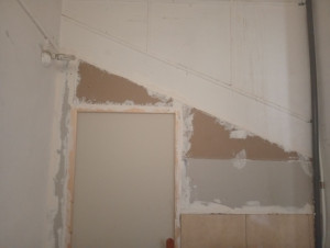 Photo de galerie - Création de mur avec porte 
