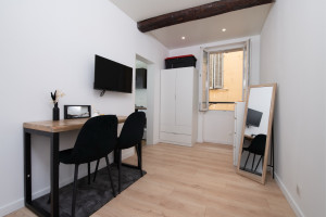 Photo de galerie - Remise en état d’un Studio (côté pièce de vie) Location saisonnière 
