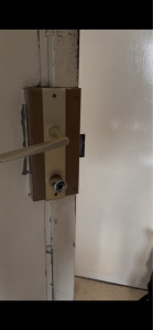 Photo de galerie - Ouverture de porte claquée 