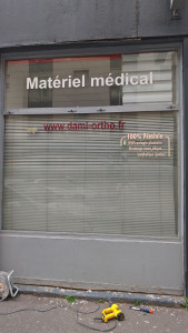 Photo de galerie - Nettoyeur de vitres