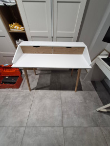 Photo de galerie - Montage d'un bureau chez des clients Allo