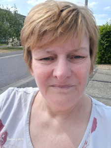 Photo de galerie - Bonjour je peux vous aider pour l'aide à la toilette ménage courses préparation de repas garde d'enfants etc
