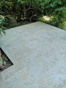 Photo de galerie - Réalisation d'une terrasse extérieure. 