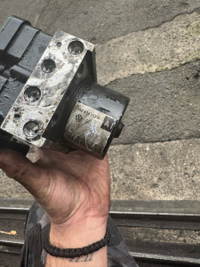 Photo de galerie - Changement bloc abs golf 5 1.9 tdi