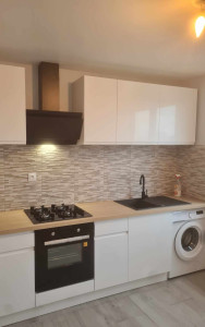 Photo de galerie - Bonjour je vous propose mes services montage de meuble cuisine salle de bain carrelage peinture parquet 
