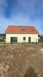 Photo de galerie - Pose de clôture rigide pour une maison neuve 