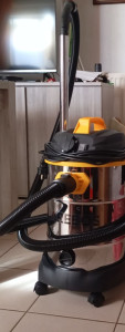 Photo de galerie - Aspirateur à eau et poussière