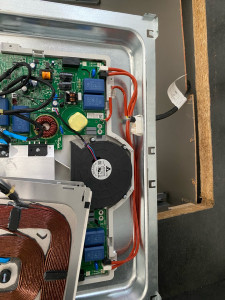 Photo de galerie - Réparation plaque de cuisson à induction 