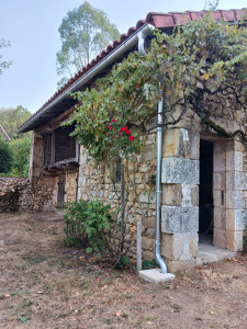 Photo de galerie - 2x9 mètres de gouttières, en Dordogne. 