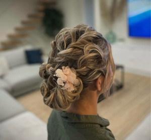 Photo de galerie - Coiffure événementielle 