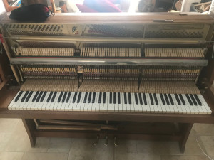 Photo de galerie - Restauration, remise en état d'un piano ancien