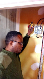 Photo de galerie - Raccordement d'une boîte de dérivation 