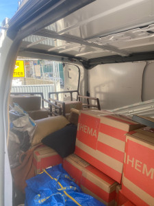 Photo de galerie - Véhicule spacieux pouvant contenir plusieurs objets volumineux 