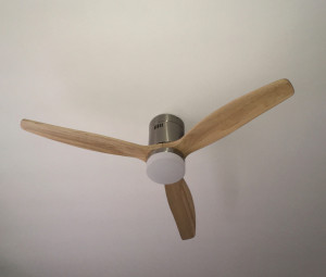 Photo de galerie - Montage et pose de ventilateur de plafond avec éclairage type Windcalm (marque CREATE)