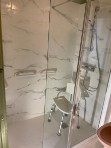 Photo de galerie - Installation de salle de bain pour les personnes en difficulté 