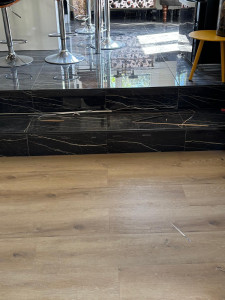 Photo de galerie - Carrelage et parquet