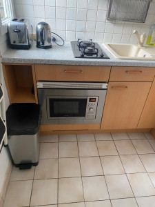 Photo de galerie - Nettoyage du sol et du plan de travail