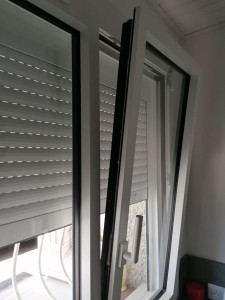 Photo de galerie - Fenêtre et volets roulants 