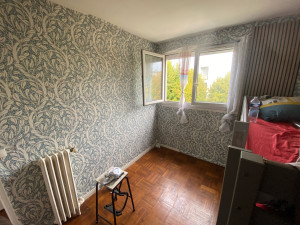 Photo de galerie - Pose de papier peint en cours