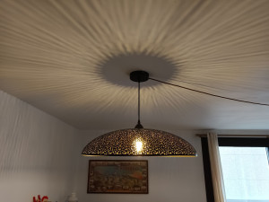 Photo de galerie - Bonjour

Pose d un magnifique luminaire avec un câble de décoration électrique assorti au luminaire en suspension, avec accord client pour plus d harmonie

Très satisfait du résultat 