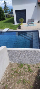 Photo de galerie - Réalisation d'une piscine avec escalier maçonné recouvert d'un liner