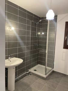 Photo de galerie - Rénovation salle de bain d’un logement de fonction 