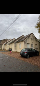 Photo de galerie - Avant nettoyage pignon atteint par la pollution et du fond noir