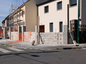 Photo de galerie - Travaux de maçonnerie d'une clôture extérieure